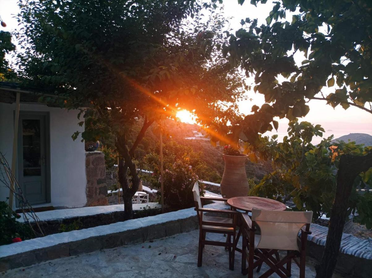 TRADITIONAL STUDIO Chora Patmos Exterior foto