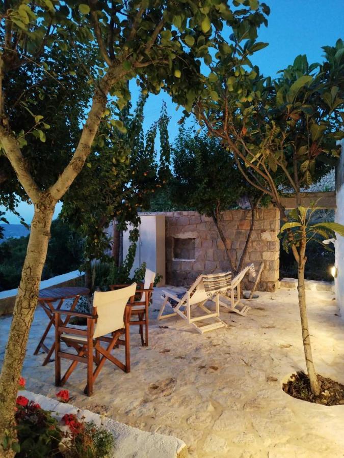 TRADITIONAL STUDIO Chora Patmos Exterior foto