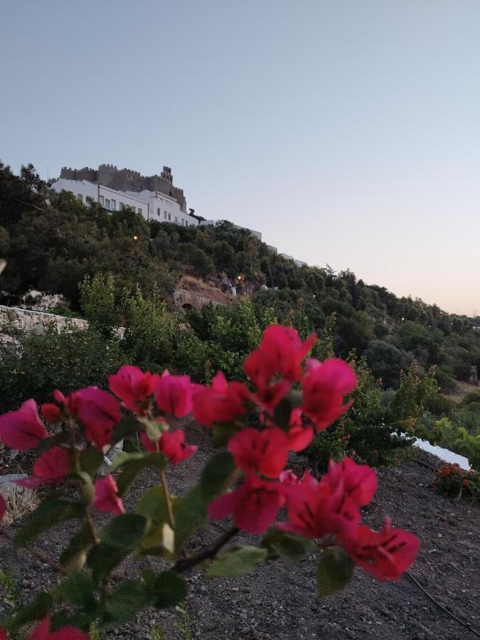 TRADITIONAL STUDIO Chora Patmos Exterior foto