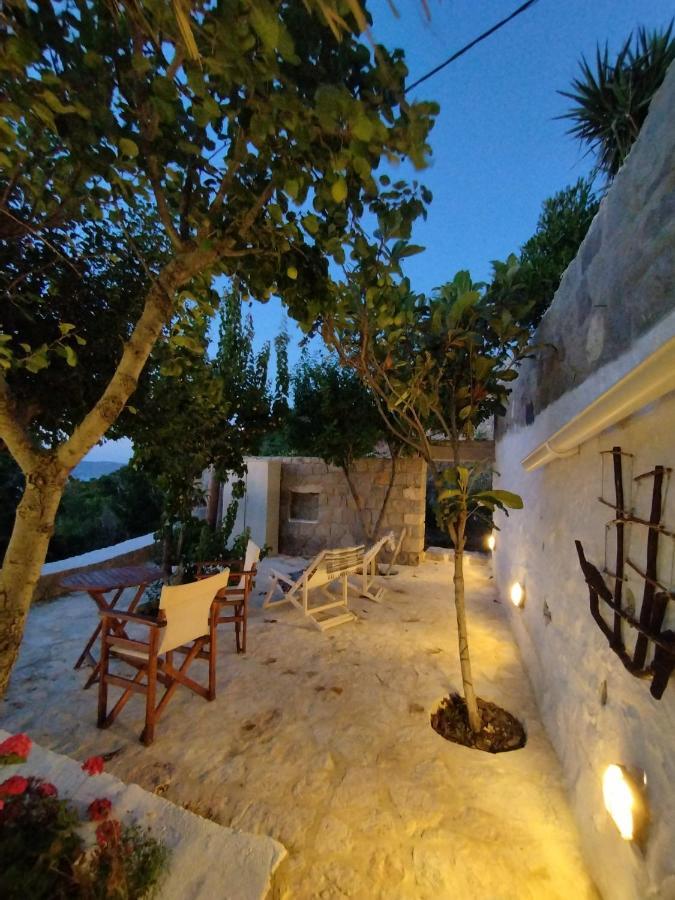 Apartamento TRADITIONAL STUDIO Chora Patmos Exterior foto