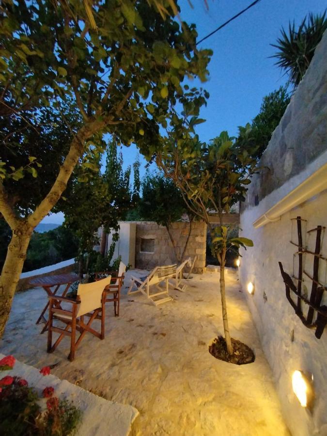 TRADITIONAL STUDIO Chora Patmos Exterior foto