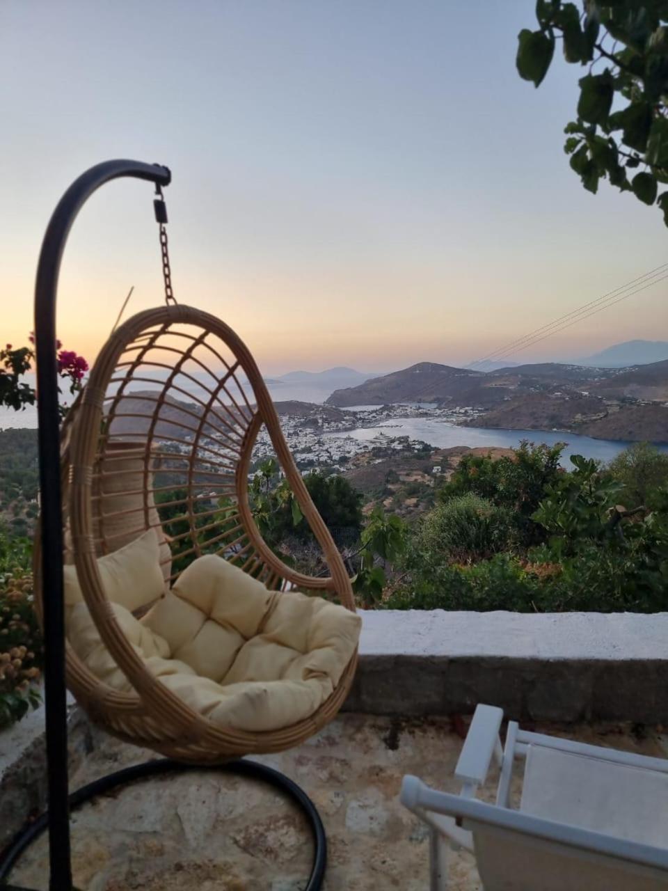 TRADITIONAL STUDIO Chora Patmos Exterior foto